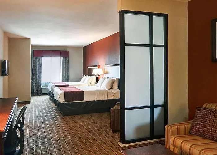 Comfort Worth Hotel 4*