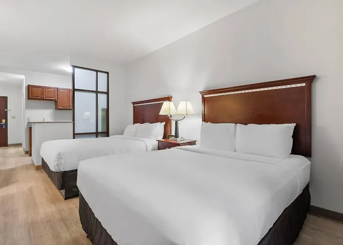 Comfort Worth Hotel