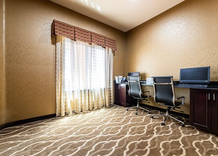 Comfort Worth 4*