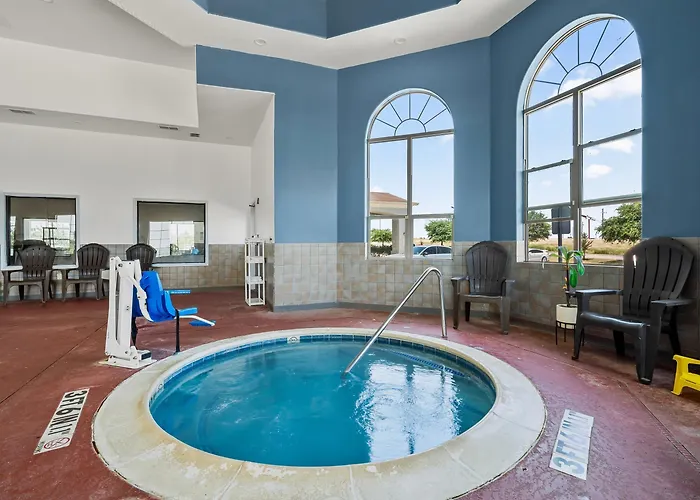 Comfort Worth Hotel